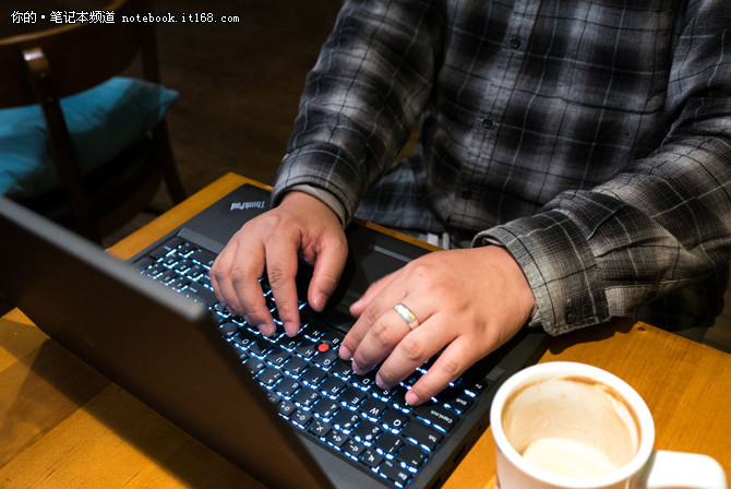 續(xù)航、散熱與功耗：T560表現(xiàn)全能平衡